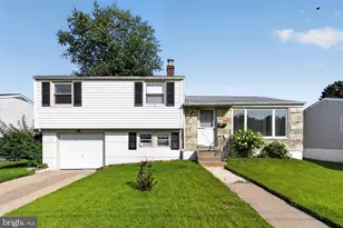 11614 Barlow St, Philadelphia, PA 19116 - Photo 2