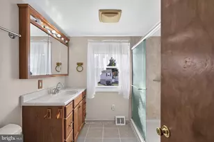 11614 Barlow St, Philadelphia, PA 19116 - Photo 18