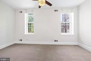 1023 Clinton St, Philadelphia, PA 19107 - Photo 12
