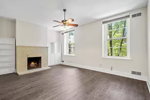 1023 Clinton St, Philadelphia, PA 19107 - Photo 8