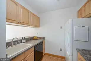 315 New St, Philadelphia, PA 19106 - Photo 12