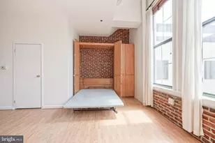315 New St, Philadelphia, PA 19106 - Photo 8