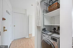 315 New St, Philadelphia, PA 19106 - Photo 16