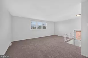 2261 Strahle St, Philadelphia, PA 19152 - Photo 4
