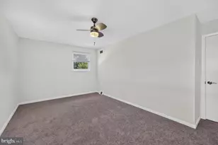 2261 Strahle St, Philadelphia, PA 19152 - Photo 18