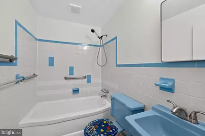 2261 Strahle Street, Philadelphia, PA 19152 - Photo 32