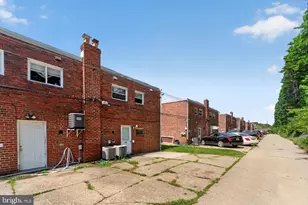 2261 Strahle St, Philadelphia, PA 19152 - Photo 38