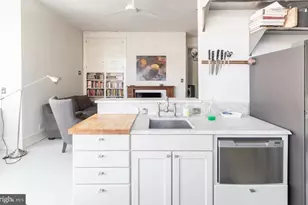 1001 S 25th St, Philadelphia, PA 19146 - Photo 6