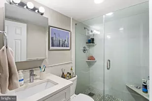 200 Locust St, Philadelphia, PA 19106 - Photo 18