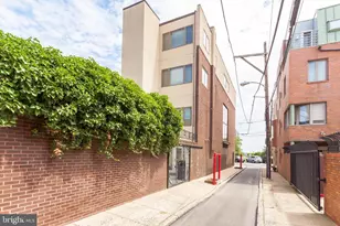 730 S Front St, Philadelphia, PA 19147 - Photo 2