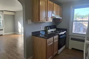 7504 Greenhill Rd, Philadelphia, PA 19151 - Photo 4