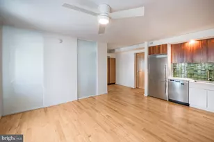 152 W Laurel St, Philadelphia, PA 19123 - Photo 8