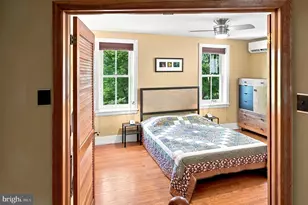 8125 Shawnee St, Philadelphia, PA 19118 - Photo 16