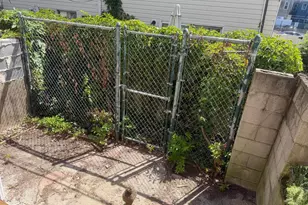 2327 S Bonsall St, Philadelphia, PA 19145 - Photo 8