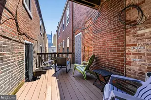 1828 Green St, Philadelphia, PA 19130 - Photo 10