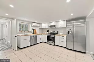 1172 S Darien St, Philadelphia, PA 19147 - Photo 12
