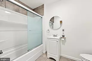726 Latona St, Philadelphia, PA 19147 - Photo 18