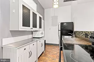 1914 Fairmount Ave, Philadelphia, PA 19130 - Photo 6