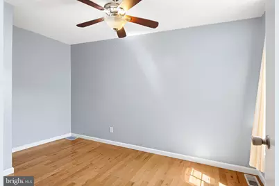 2009 S Darien Street, Philadelphia, PA 19148 - Photo 10