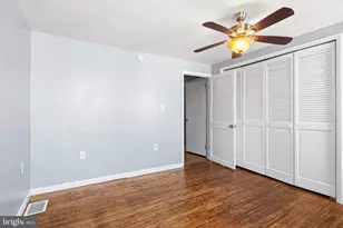 2009 S Darien St, Philadelphia, PA 19148 - Photo 8