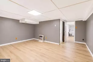 10916 Modena Pl, Philadelphia, PA 19154 - Photo 32