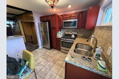 2049 S Beechwood Street, Philadelphia, PA 19145 - Photo 8