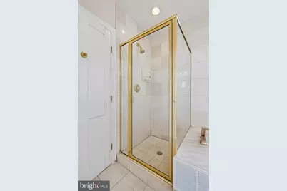 1512 Spruce Street #PH-2402, Philadelphia, PA 19102 - Photo 16