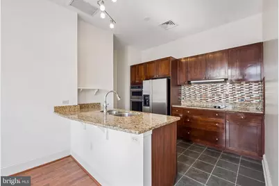 1512 Spruce Street #PH-2402, Philadelphia, PA 19102 - Photo 8