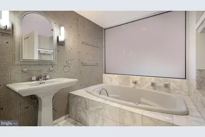 1737 Chestnut Street #701, Philadelphia, PA 19103 - Photo 24