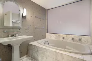 1737 Chestnut St, Philadelphia, PA 19103 - Photo 24