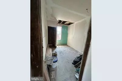 2038 W Spencer Avenue, Philadelphia, PA 19138 - Photo 16