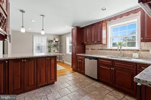 461 Summit Ave, Philadelphia, PA 19128 - Photo 12