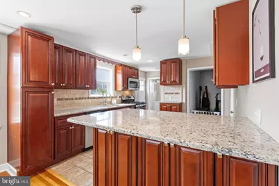 461 Summit Avenue, Philadelphia, PA 19128 - Photo 10