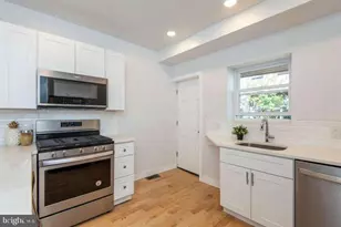 1815 Waterloo St, Philadelphia, PA 19122 - Photo 6