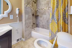 8902 Blue Grass Rd, Philadelphia, PA 19152 - Photo 16