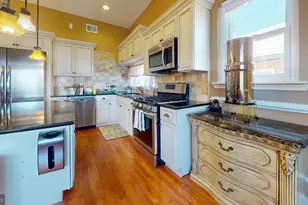 8902 Blue Grass Rd, Philadelphia, PA 19152 - Photo 36