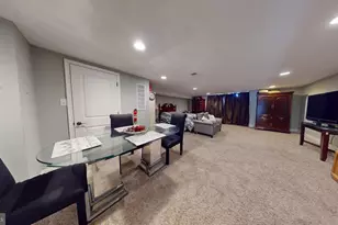 8902 Blue Grass Rd, Philadelphia, PA 19152 - Photo 14