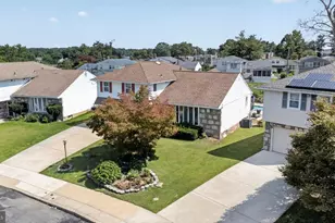 1127 Hower Ln, Philadelphia, PA 19115 - Photo 2