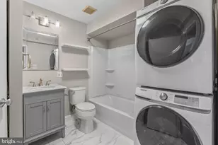 303 S 11th St, Philadelphia, PA 19107 - Photo 8