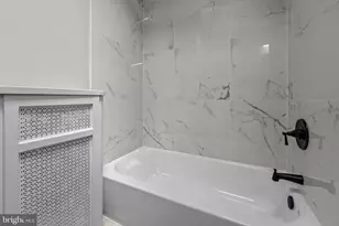 1924 W Sparks St, Philadelphia, PA 19141 - Photo 12