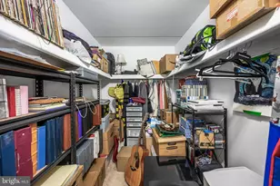 200 Lombard St, Philadelphia, PA 19147 - Photo 32