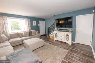 4210 Chalfont Pl, Philadelphia, PA 19154 - Photo 6