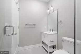 52 W Washington Ln, Philadelphia, PA 19144 - Photo 16