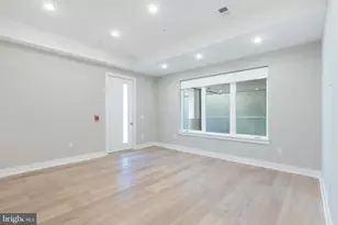 52 W Washington Ln, Philadelphia, PA 19144 - Photo 14