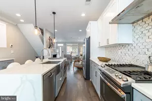 1239 S 17th St, Philadelphia, PA 19146 - Photo 12