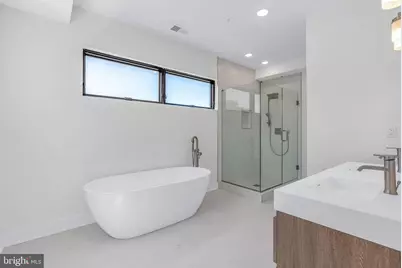 1338 S Woodstock Street, Philadelphia, PA 19146 - Photo 14