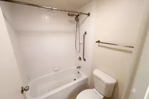 1100 Vine St, Philadelphia, PA 19107 - Photo 16