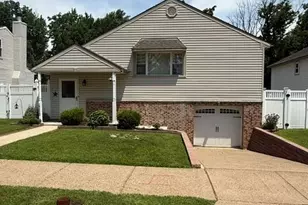 15234 Bernita Dr, Philadelphia, PA 19116 - Photo 2