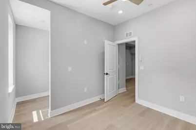 856 N 19th Street #4, Philadelphia, PA 19130 - Photo 8