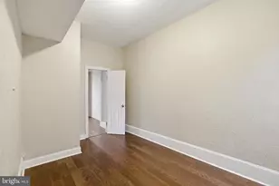 632 W Cumberland St, Philadelphia, PA 19133 - Photo 6